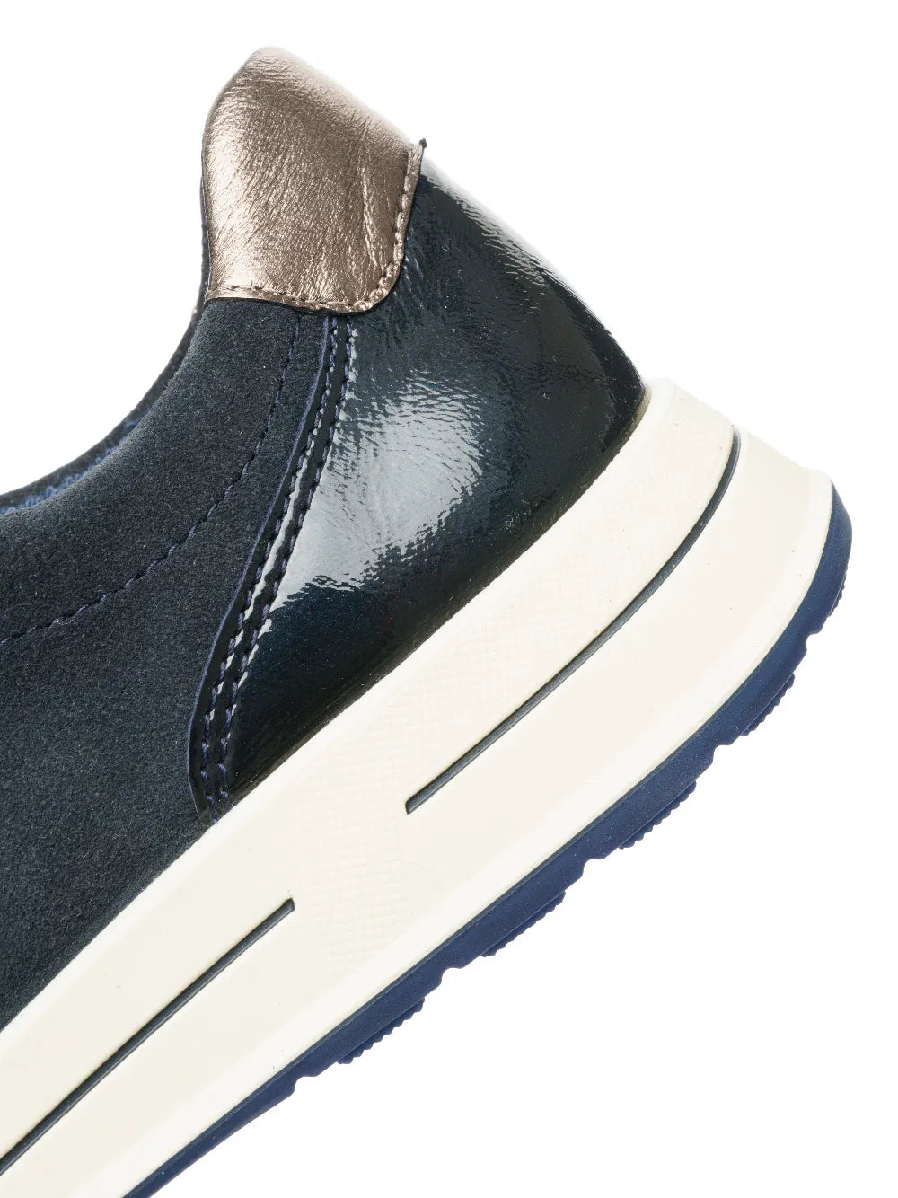 Ara 12-54801 osaka blue trainer