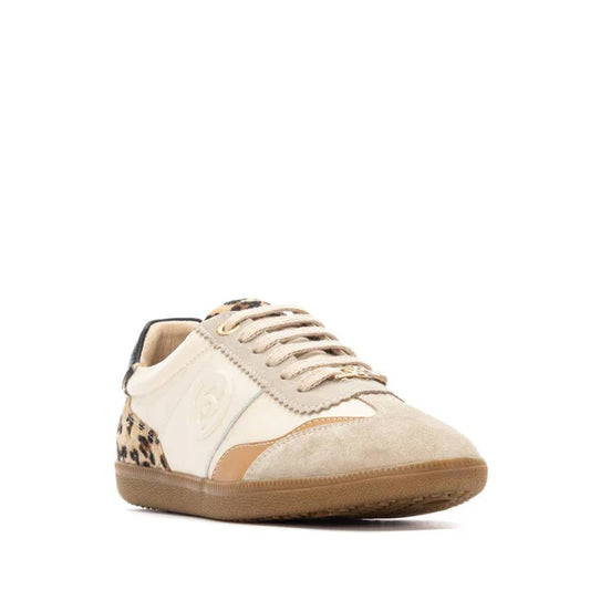 Carmela 162640 beige trainer