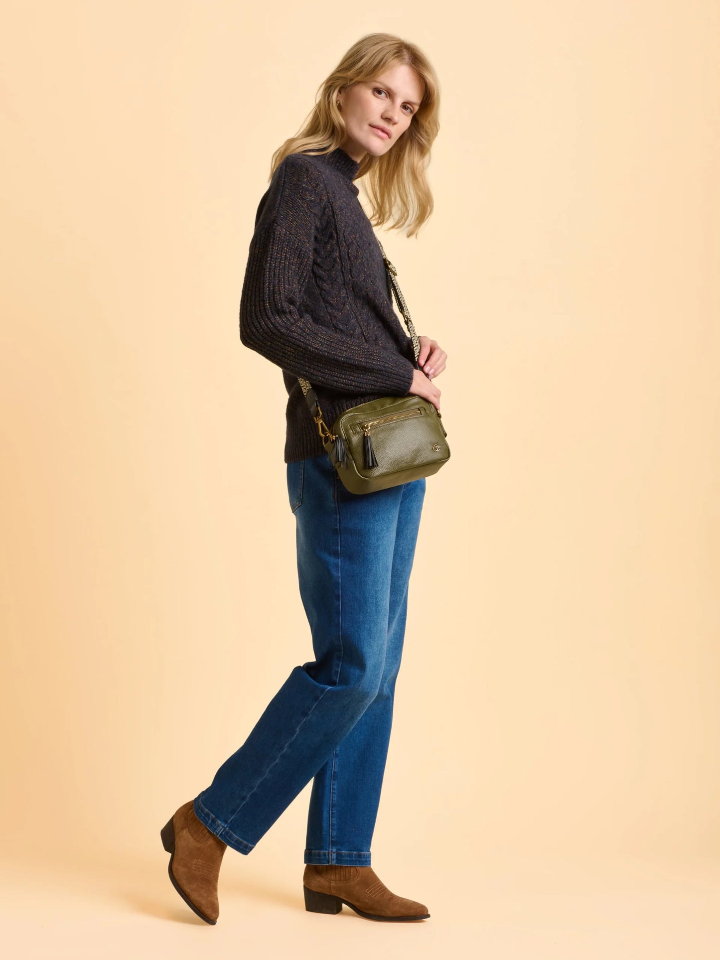 Brakeburn Sierra box crossbody bag
