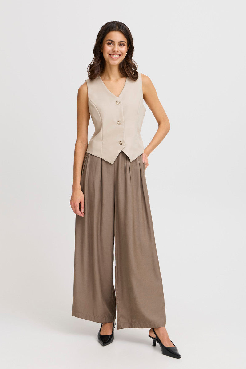 Frabigail Waistcoat (oxford tan)