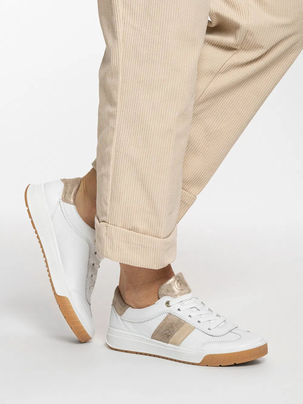 Ara 12-50028-04 White Trainer