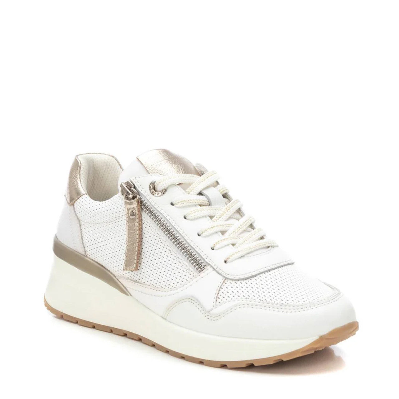 Carmela White Trainer 162268