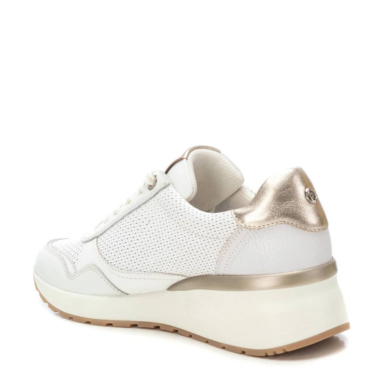 Carmela White Trainer 162268