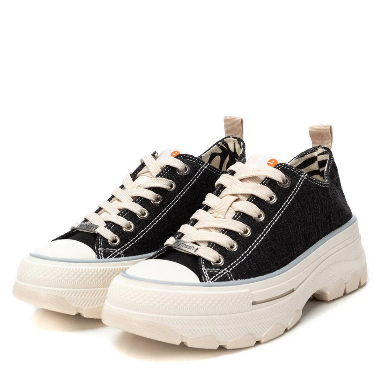 Refresh Black Trainer 172564