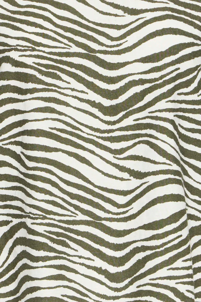 Byfalakka Oneck Blouse animal mix