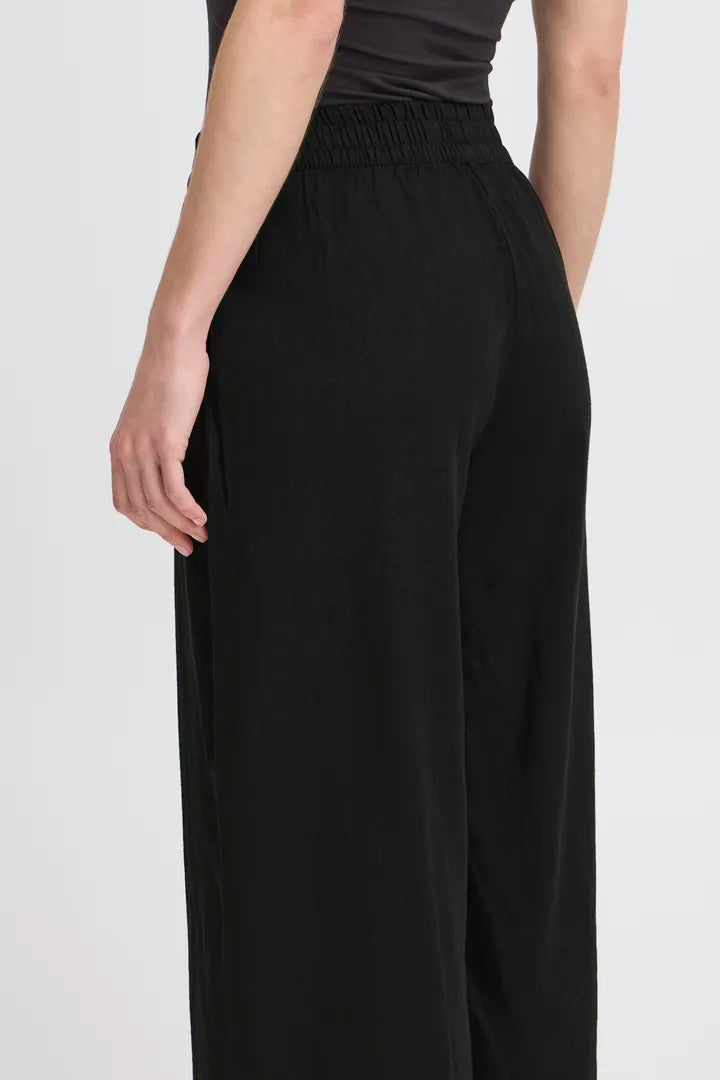 Byfalakka Crop Pants (Black)