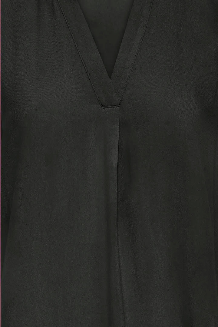 Bymmjoella Sleeveless Top (Black)