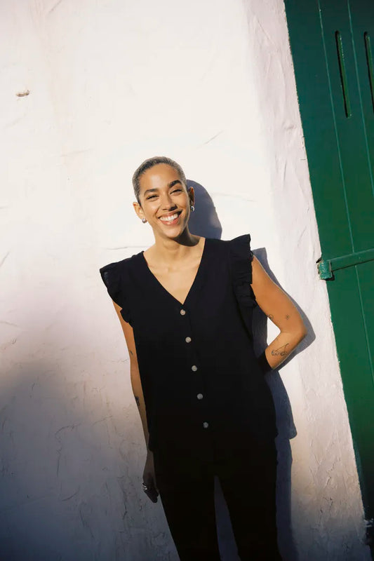 Byfalakka Ruffle Shirt (Black)