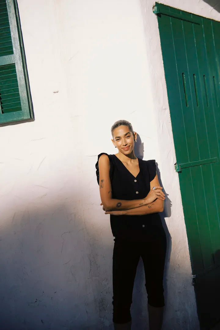 Byfalakka Ruffle Shirt (Black)