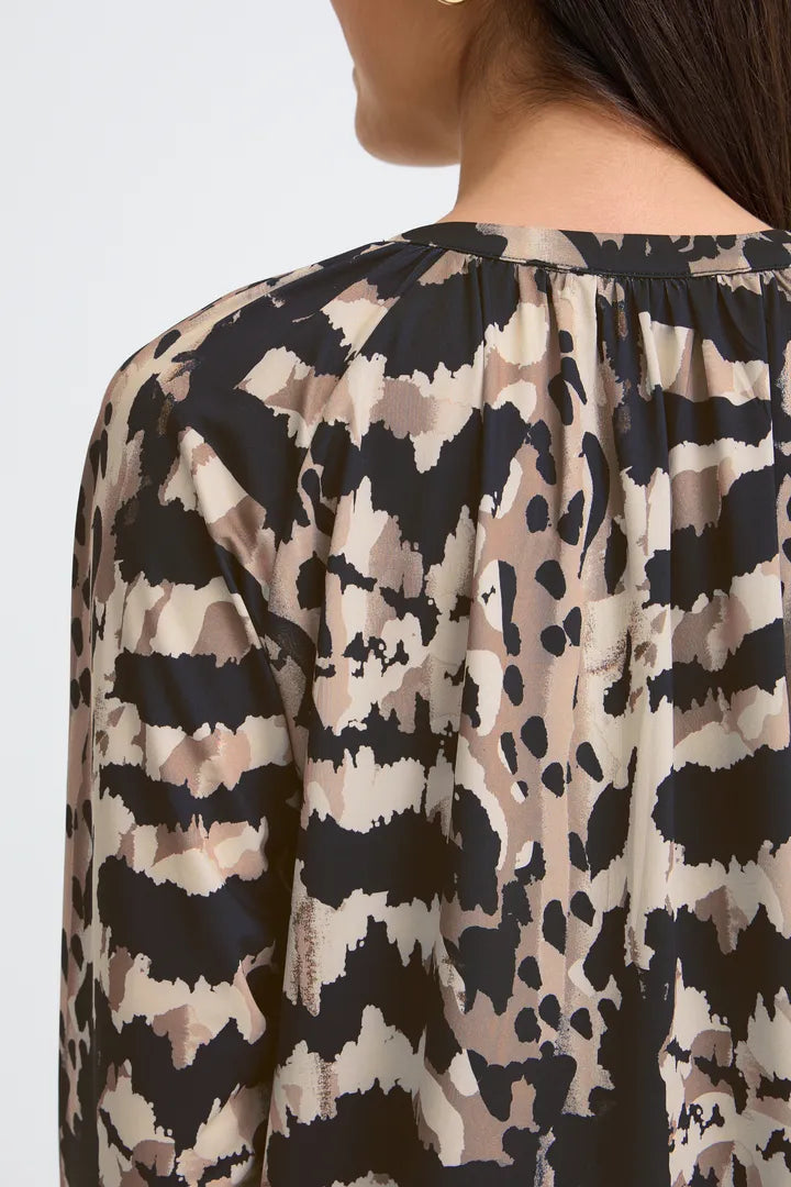 Frseen Tee 11 (Abstract Leo)