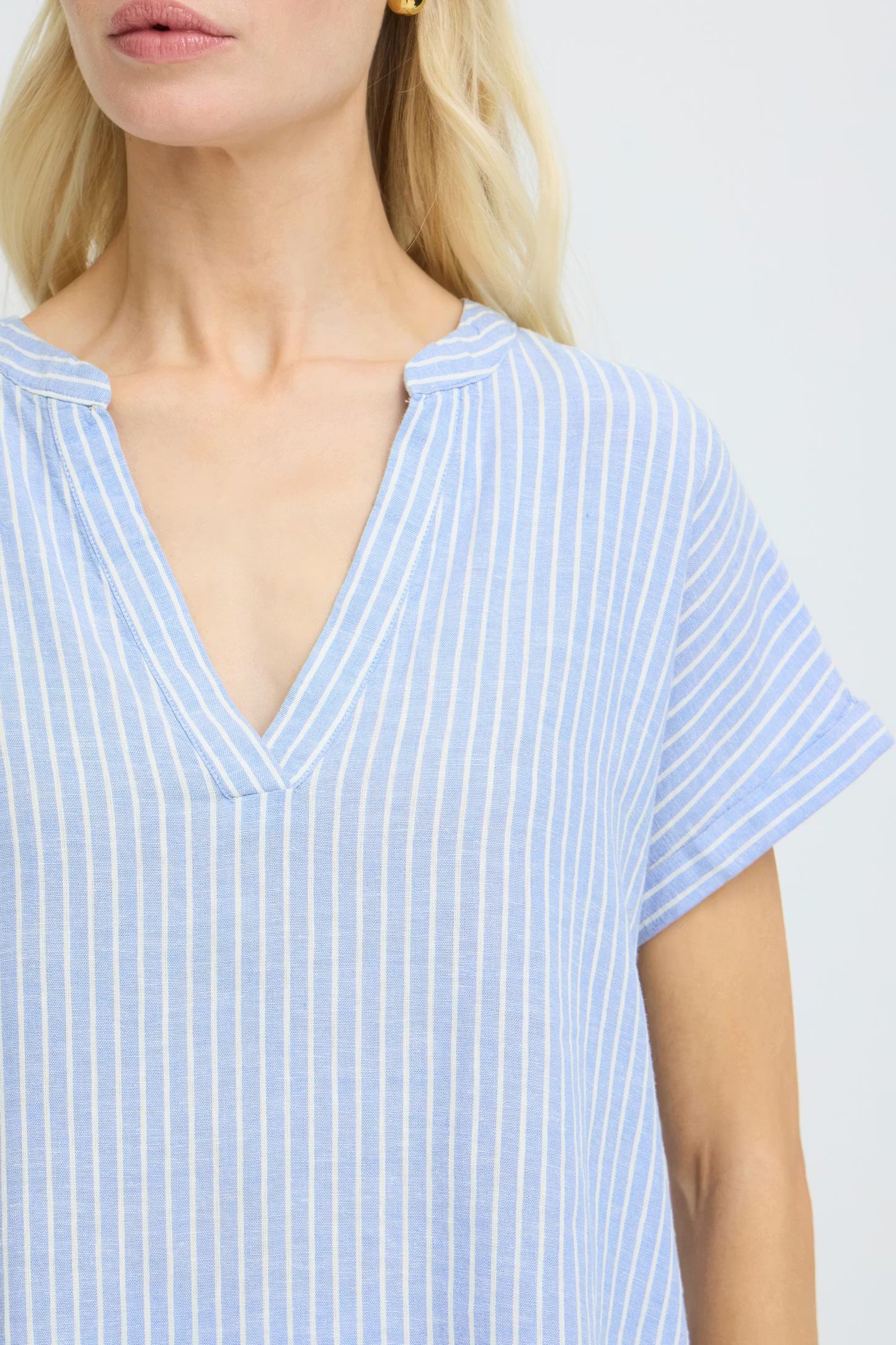 Byfalakka V Blouse