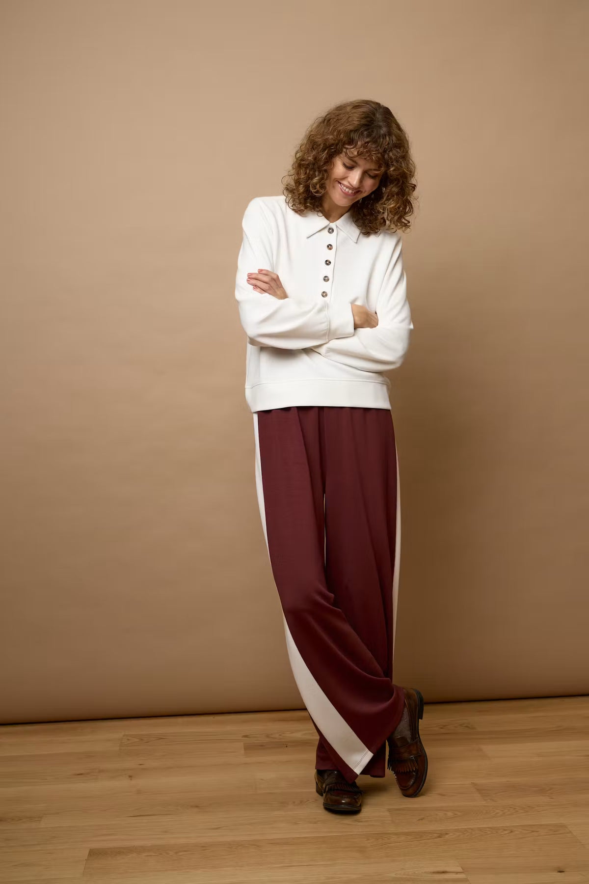 Fraurora Pullover 20 (White)