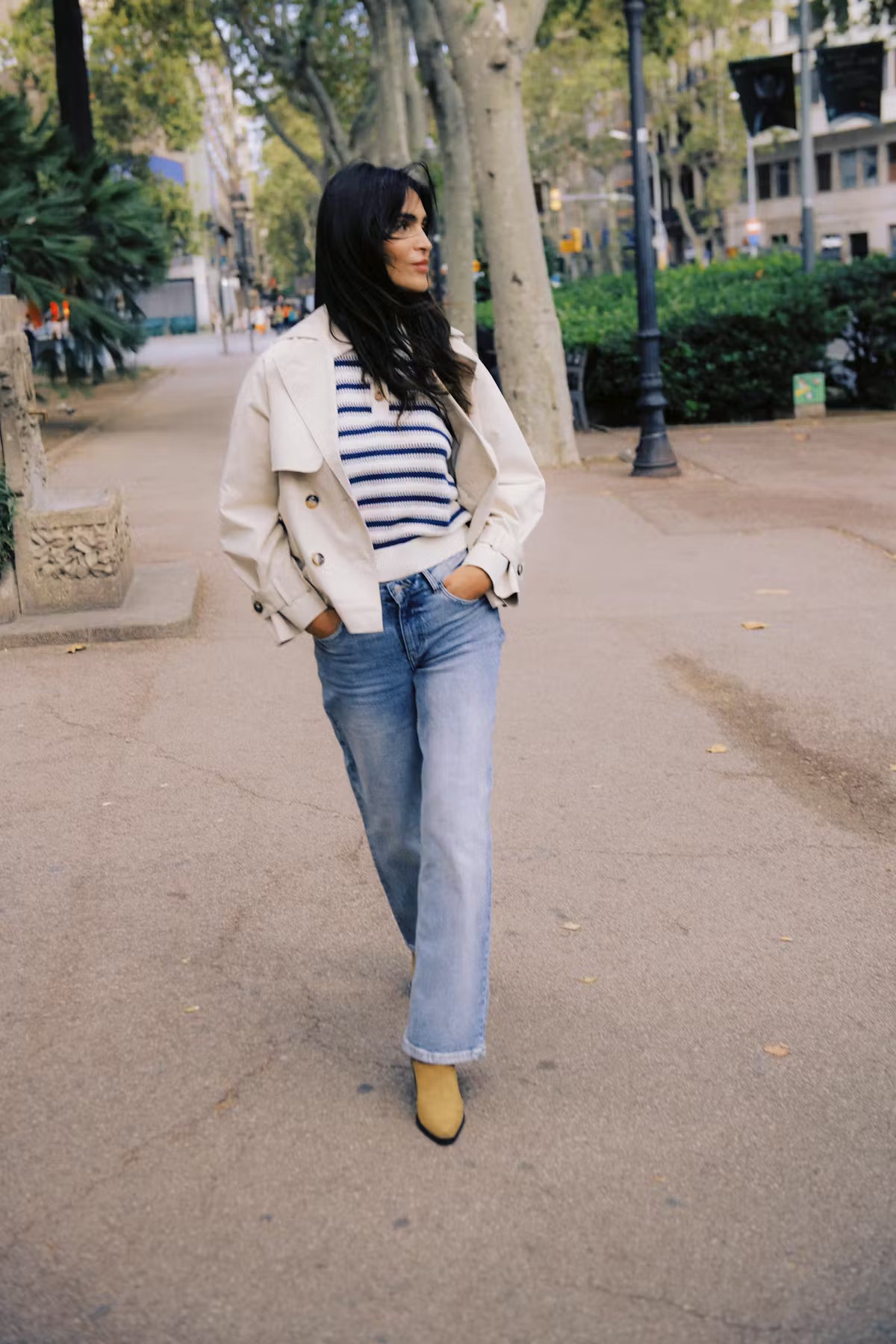 Byamona Short Trench Coat