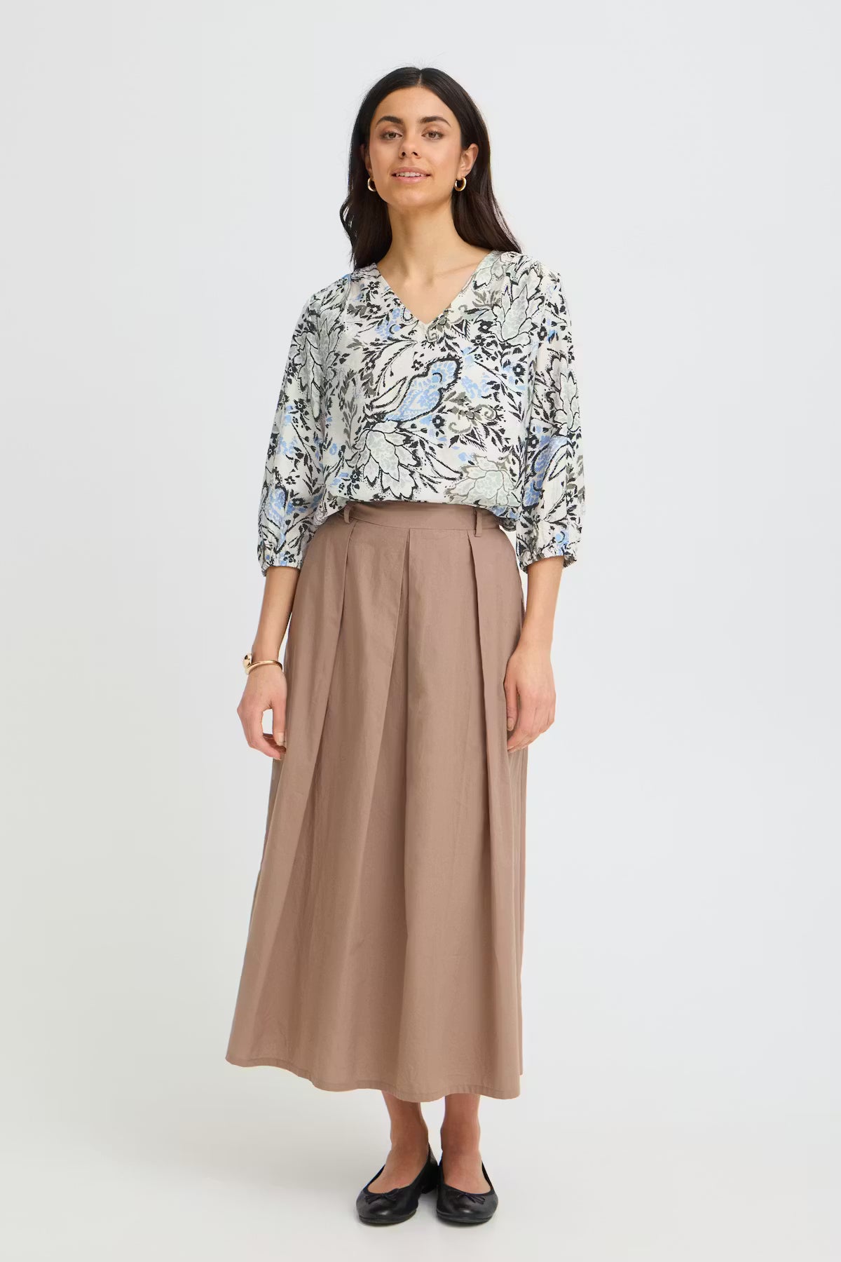 Frariana Blouse ( FEMI BOUQUET GRAY MORN)