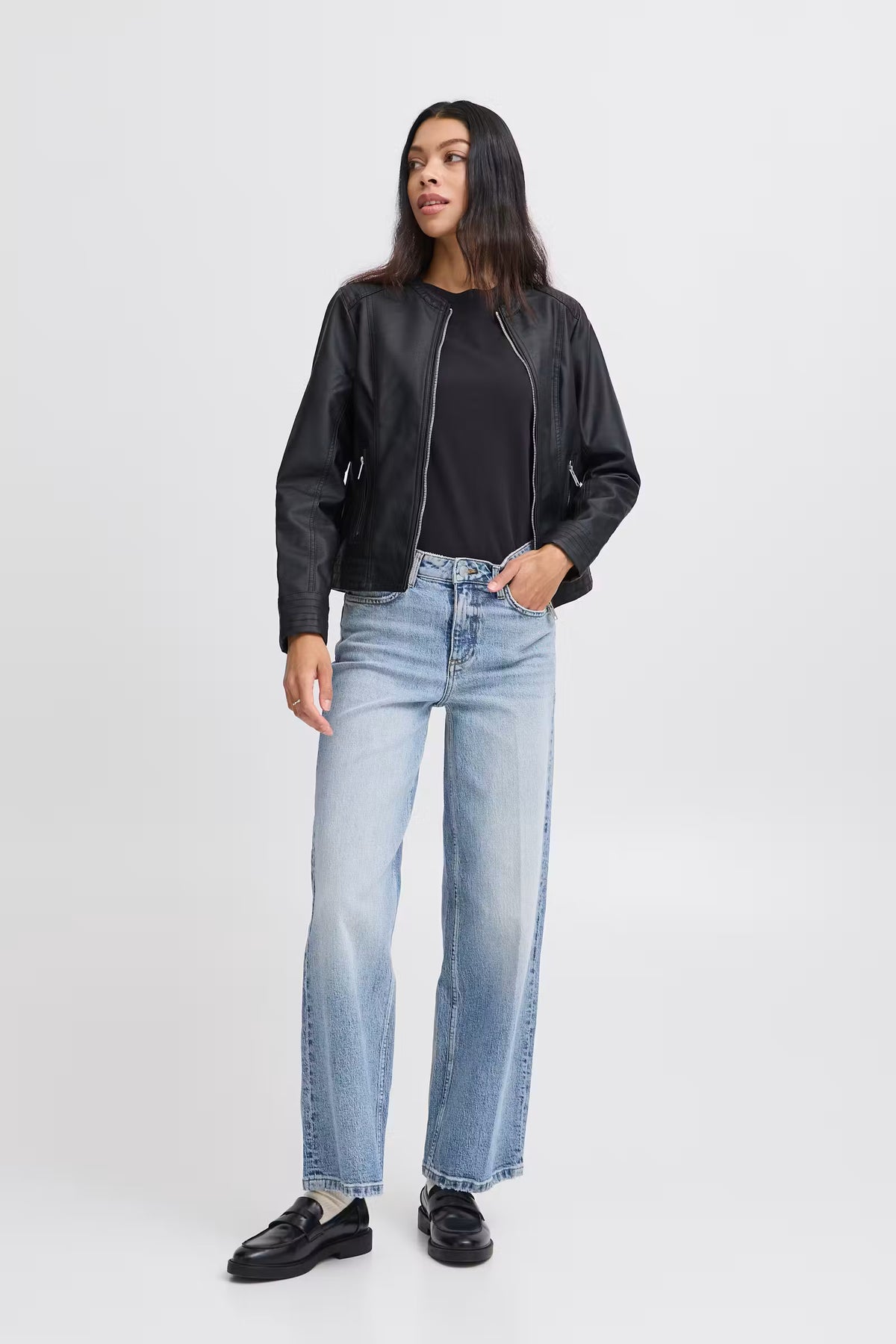 Byacom Jacket (Black)