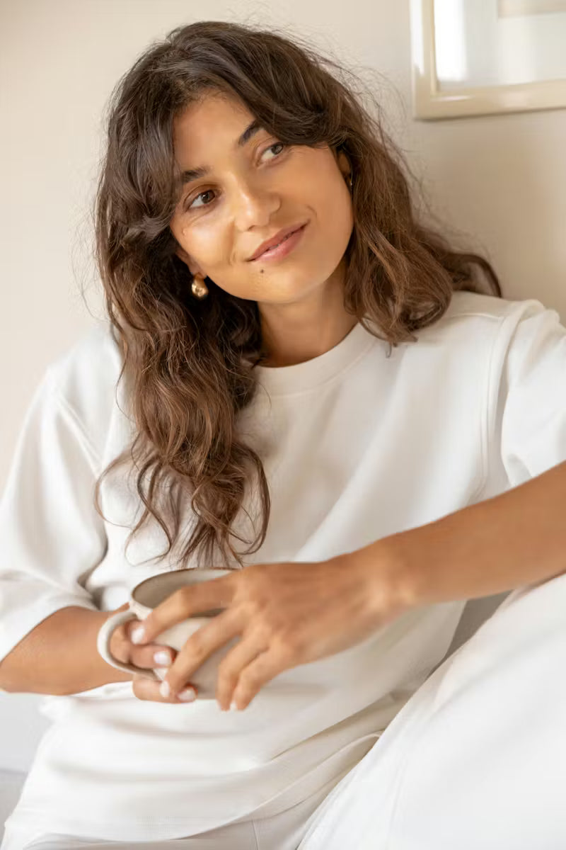 Fraurora Pullover (Whisper White)