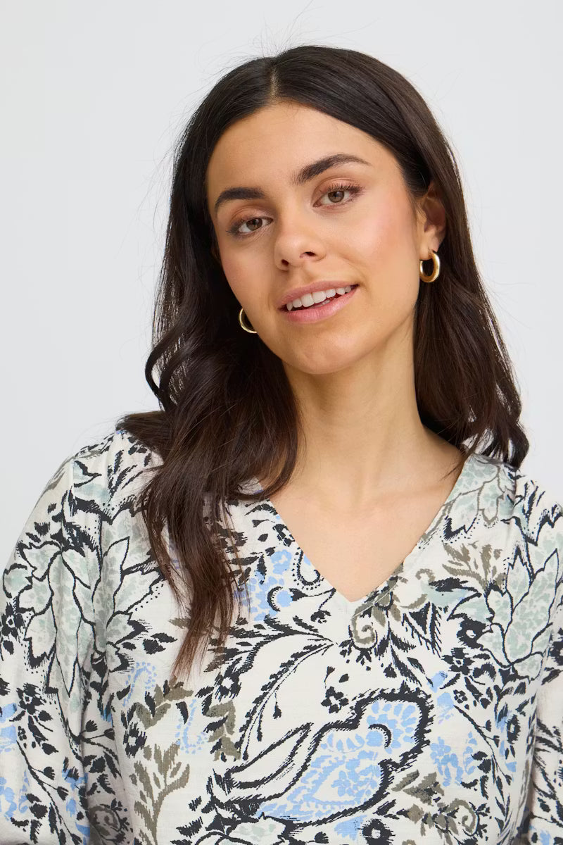 Frariana Blouse ( FEMI BOUQUET GRAY MORN)