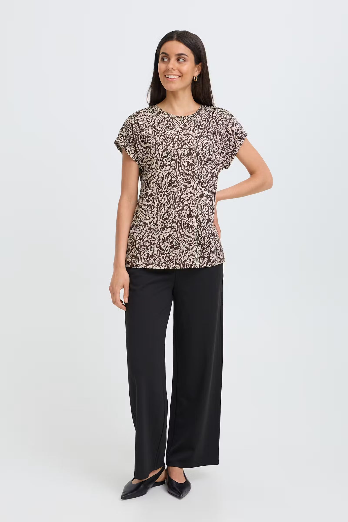 Frseen Tee 1 (Aura Bloom Hot Fudge)