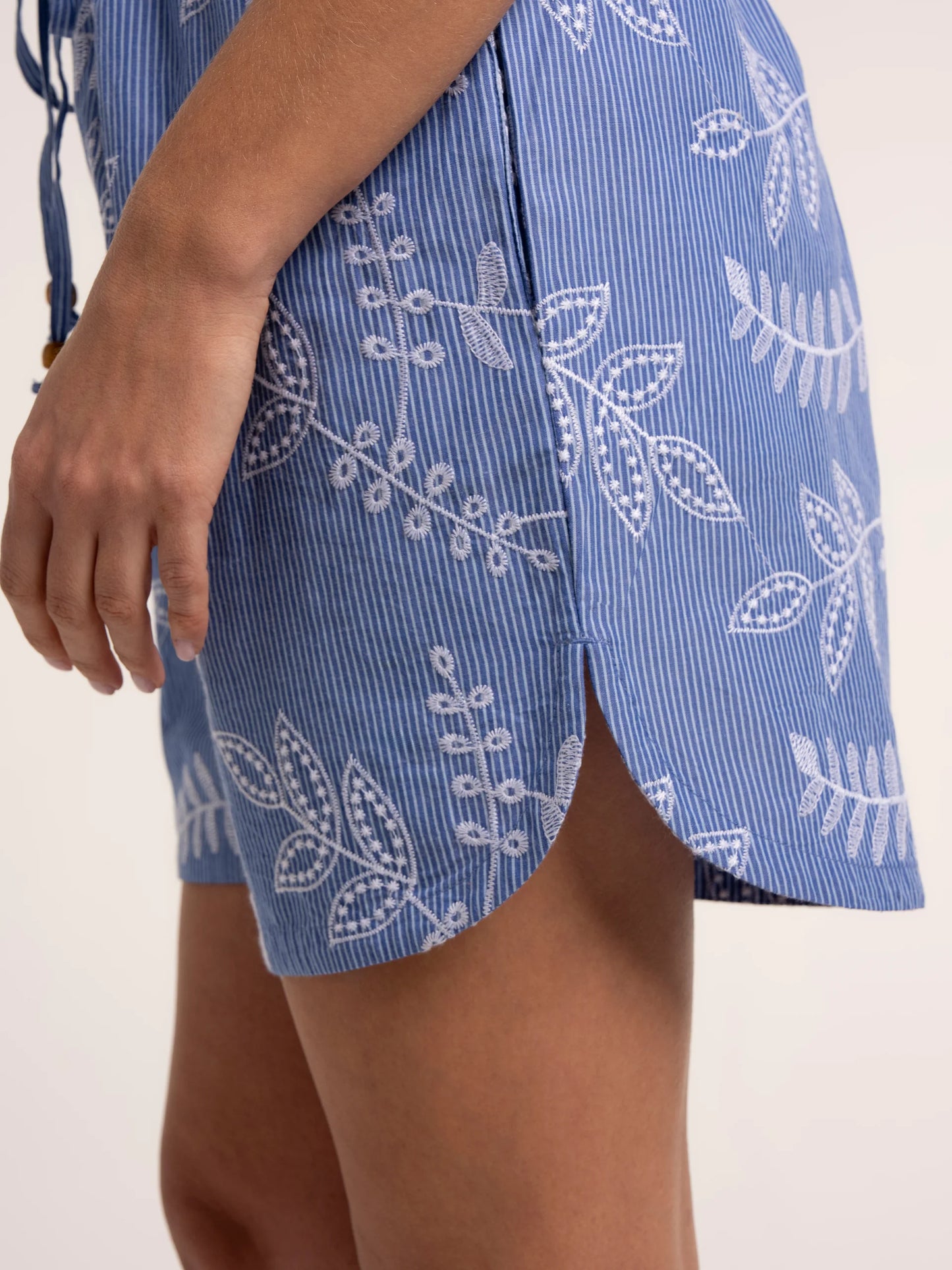 Collins short