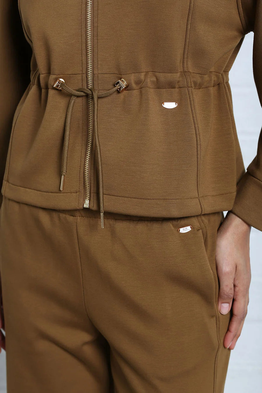 Relax & Renew Isla Zipper Olive
