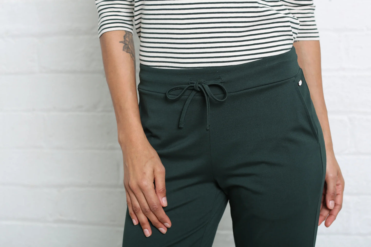 Relax & Renew Peyton Jogger Forest