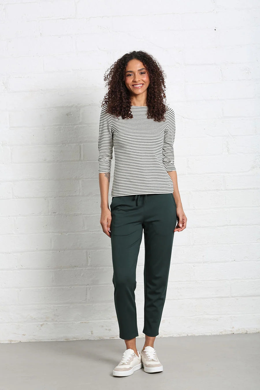 Relax & Renew Peyton Jogger Forest