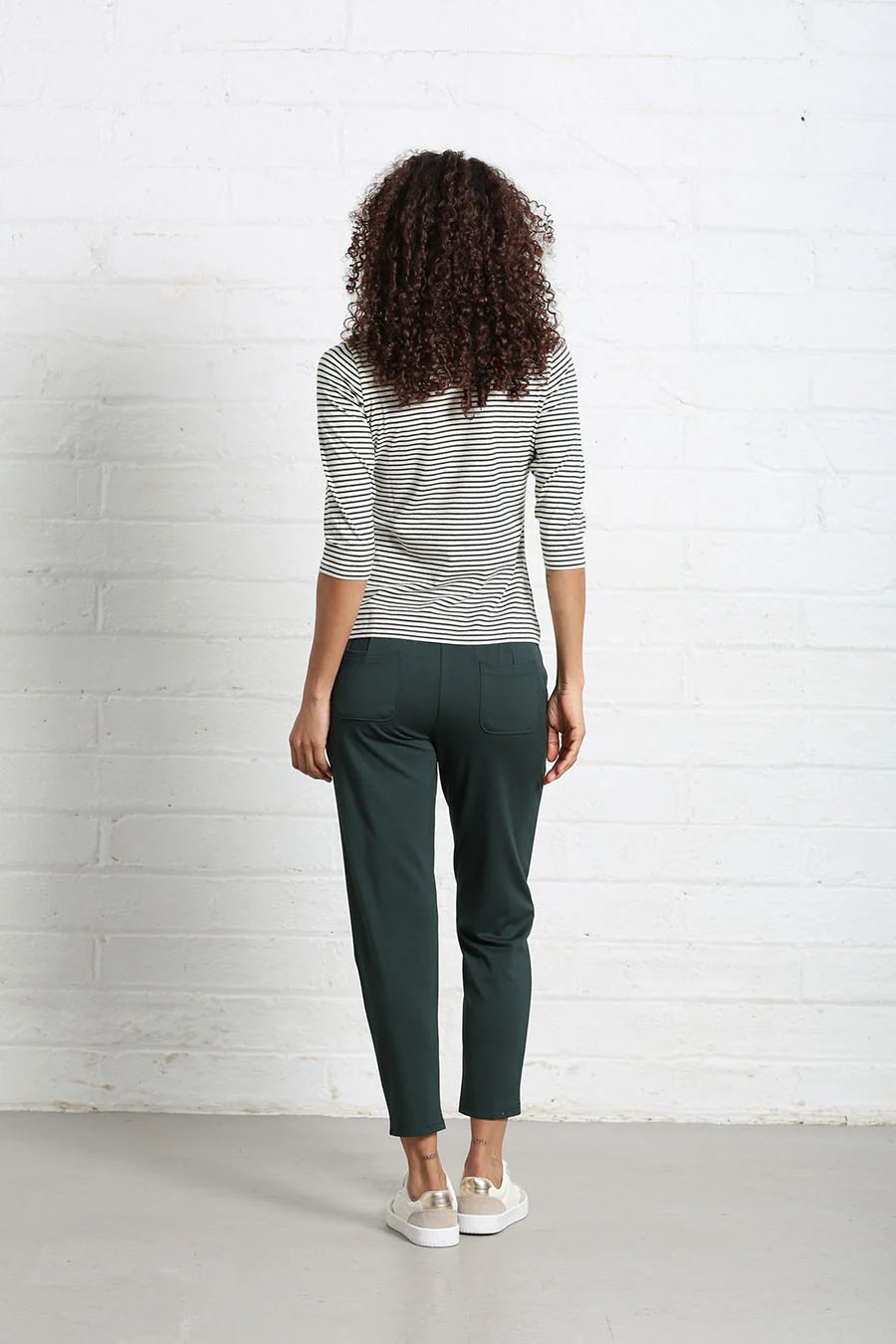 Relax & Renew Peyton Jogger Forest