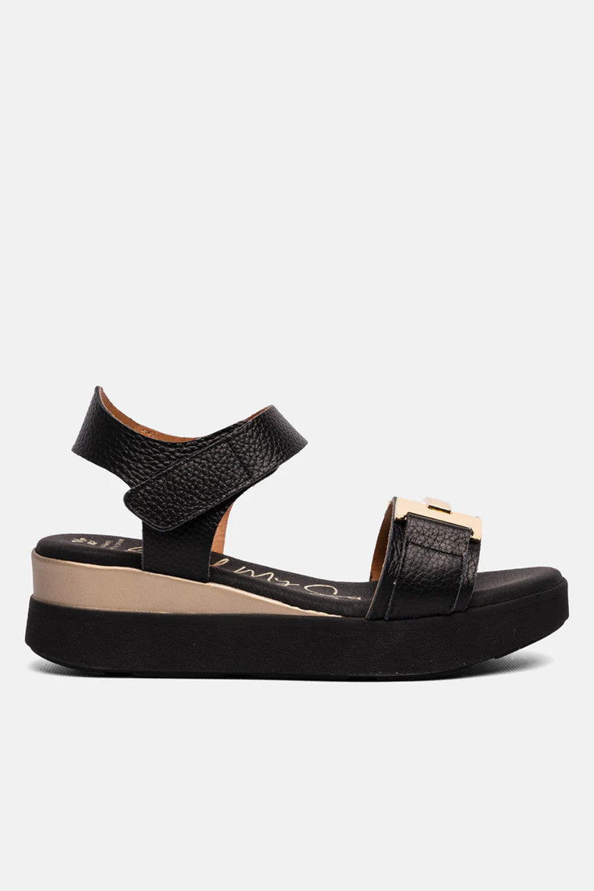 Oh My Sandals Black Wedge Sandal -5672