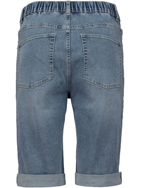 Me44li Shorts