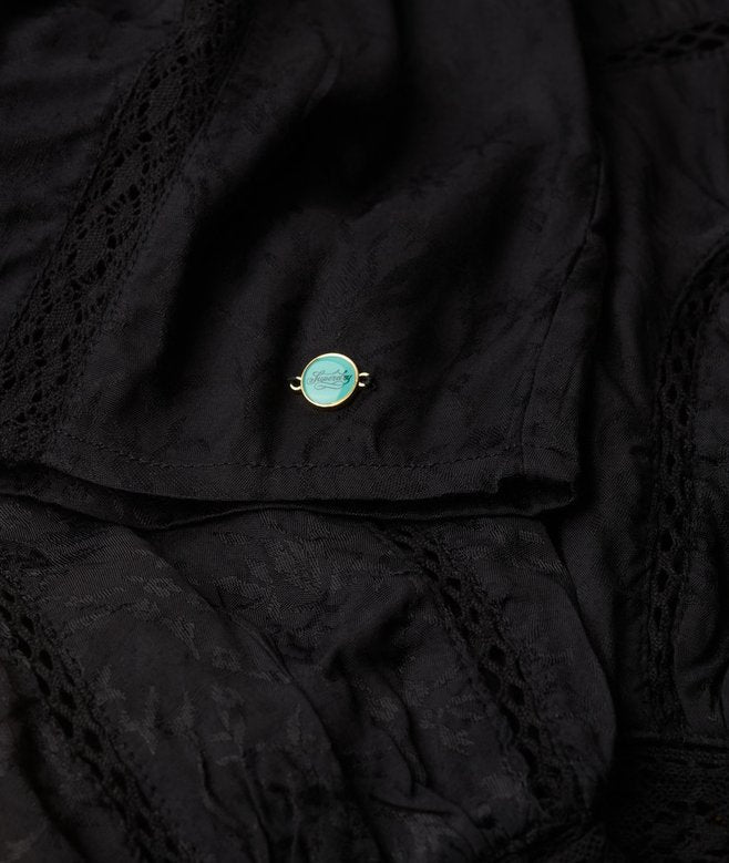 Woven Lace Long-Sleeved Blouse